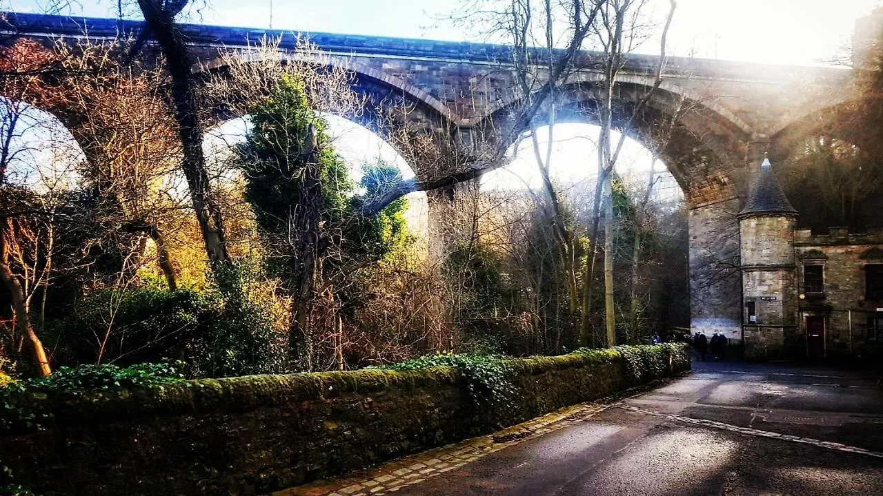 Edinburgh'S Dean Village River View Retreat United Kingdom