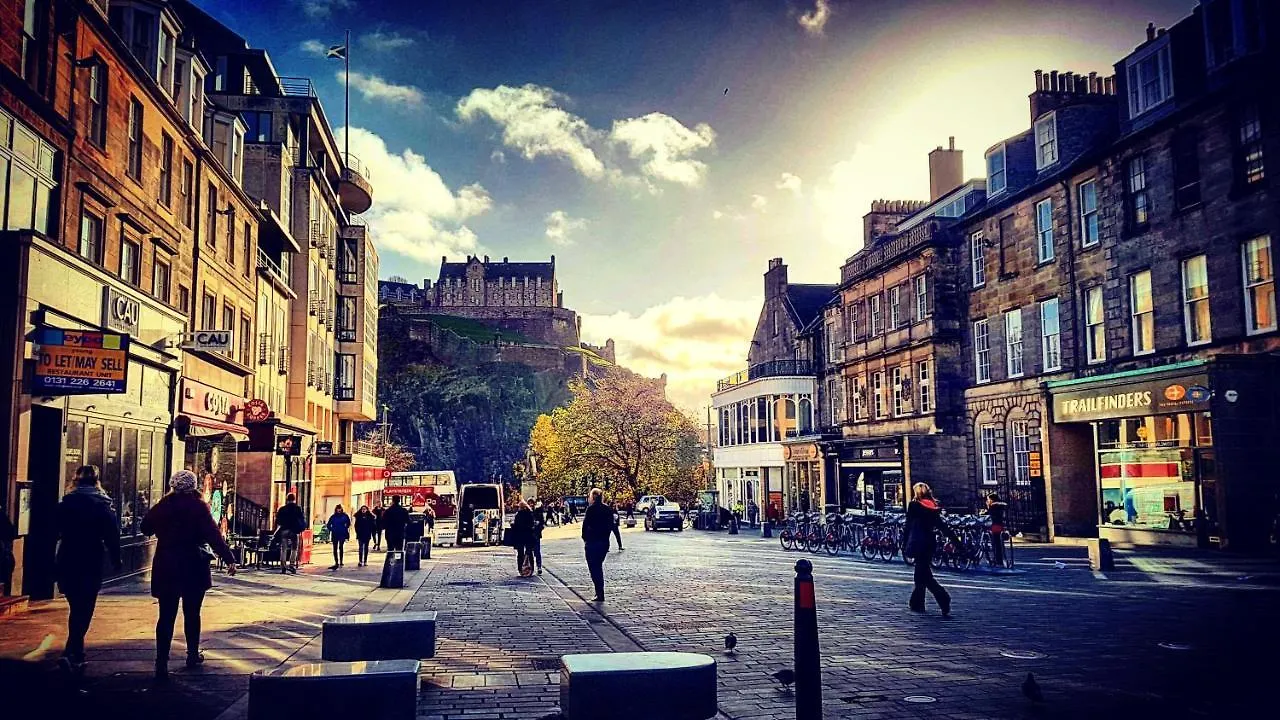 Edinburgh'S Dean Village River View Retreat Bed & Breakfast Edinburgh