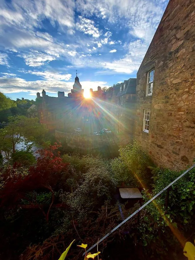 Edinburgh'S Dean Village River View Retreat 0*, Edimburgo