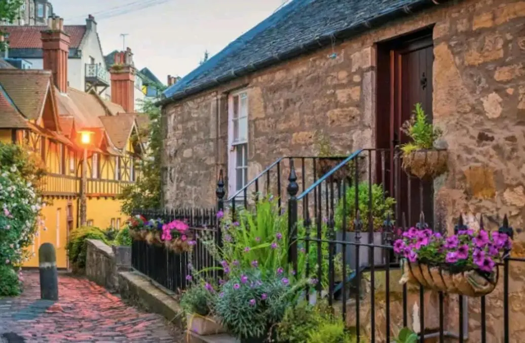 Edinburgh'S Dean Village River View Retreat Bed and breakfast